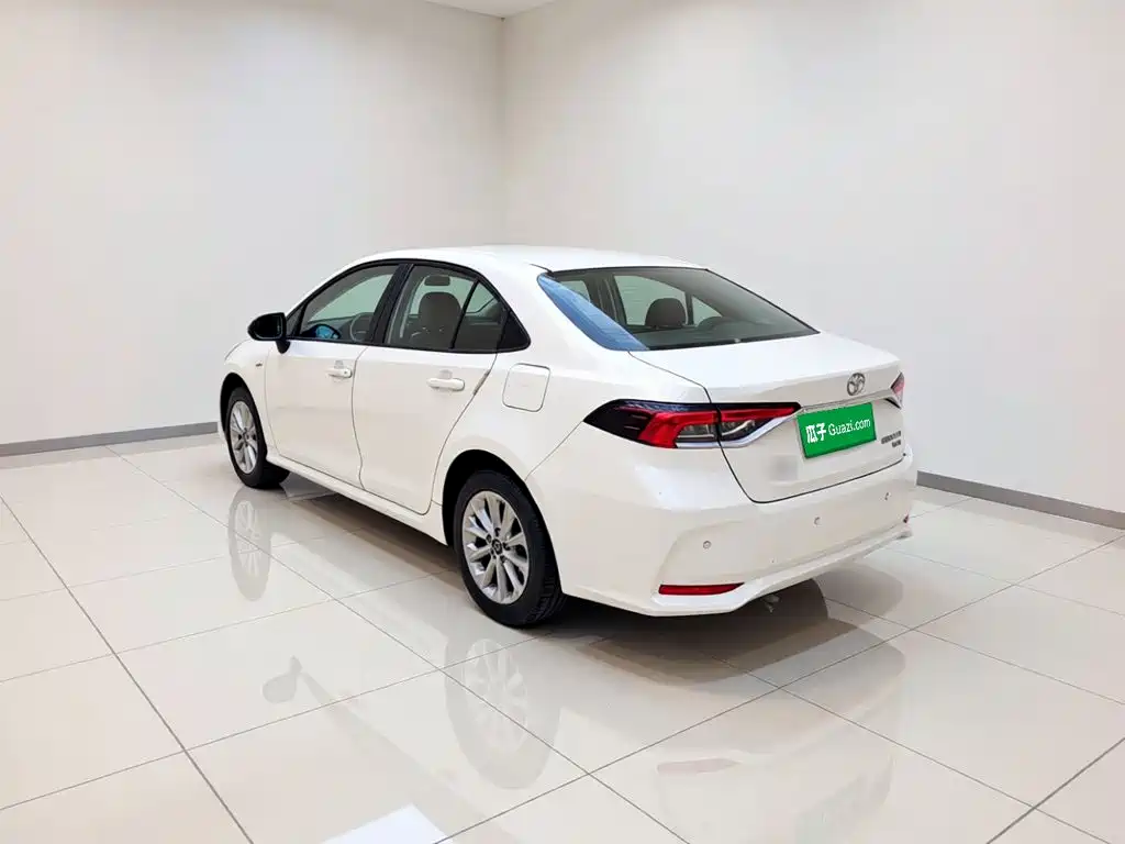 Toyota Corolla — миниатюра 4