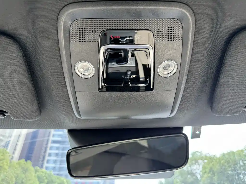 BYD L EV — миниатюра 17