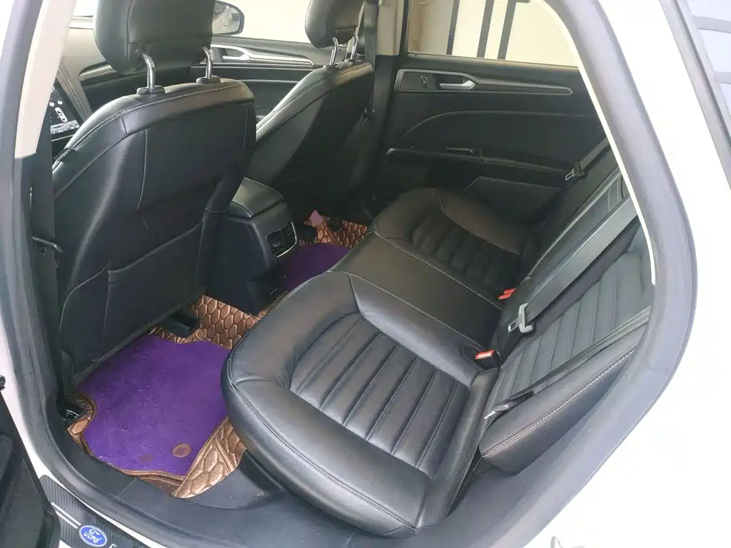 Ford Mondeo — миниатюра 17