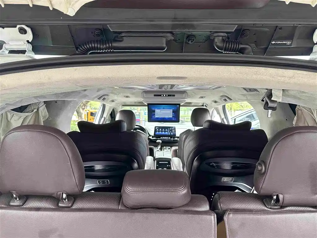 Toyota Sienna — миниатюра 24