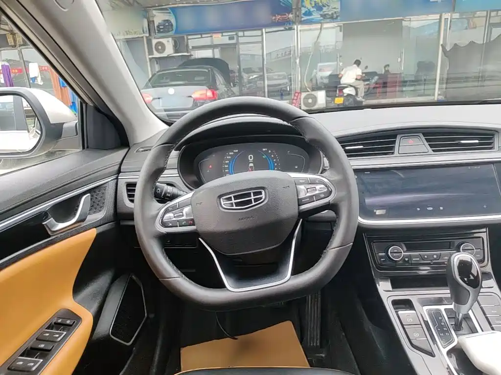 Geely Emgrand GL — миниатюра 11