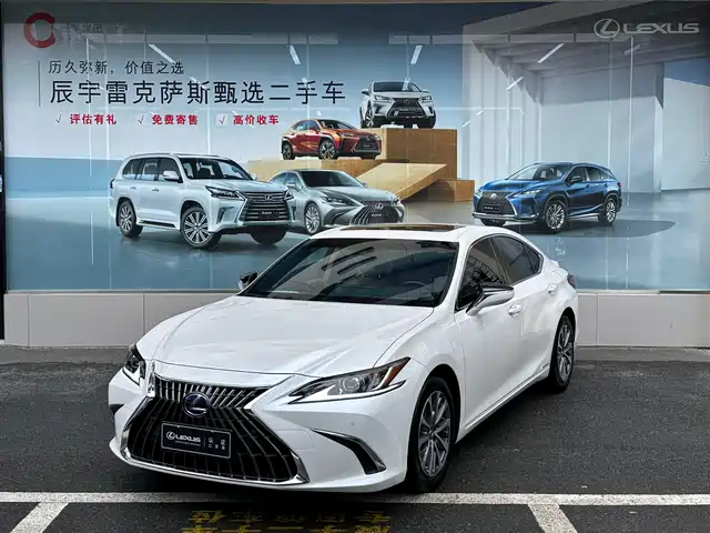 lexus es