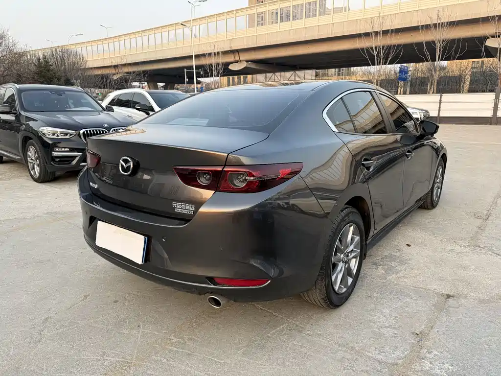 MAZDA 3 ANGKESAILA