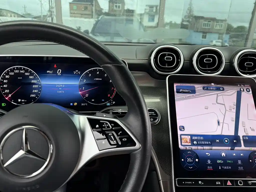 Mercedes-Benz GLC 2023 GLC 260 L 4MATIC 5 мест