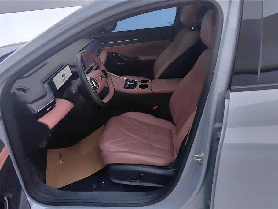 GEELY GALAXY GALAXY L6