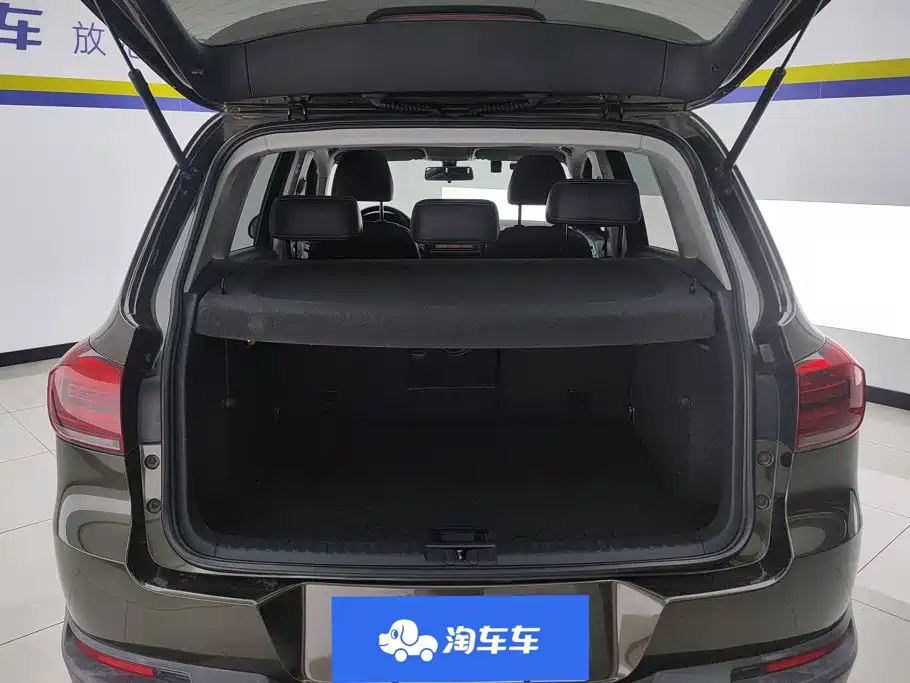Volkswagen Tiguan — миниатюра 4