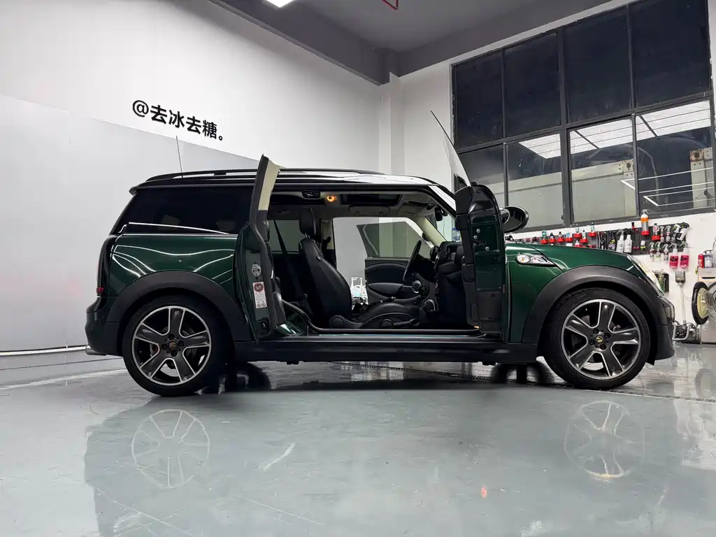 MINI Mini Clubman — миниатюра 4
