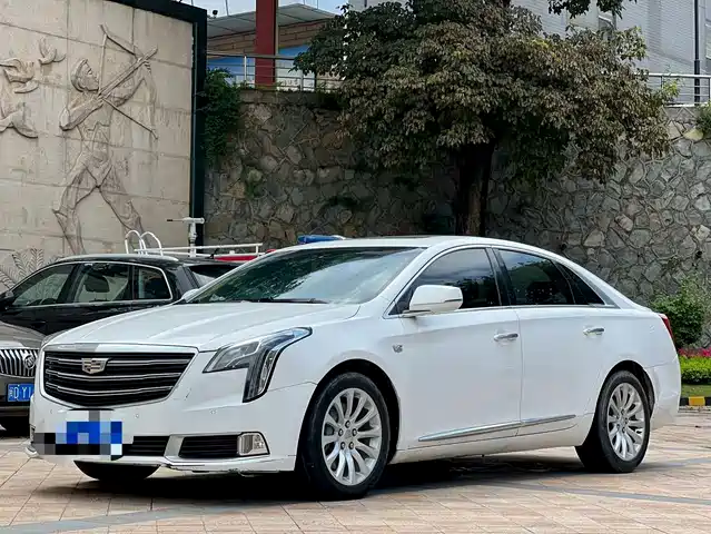 Cadillac XTS