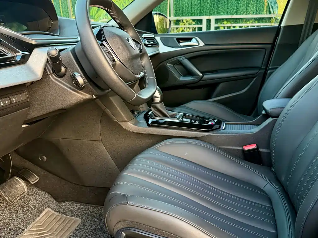 Peugeot 408 — миниатюра 12