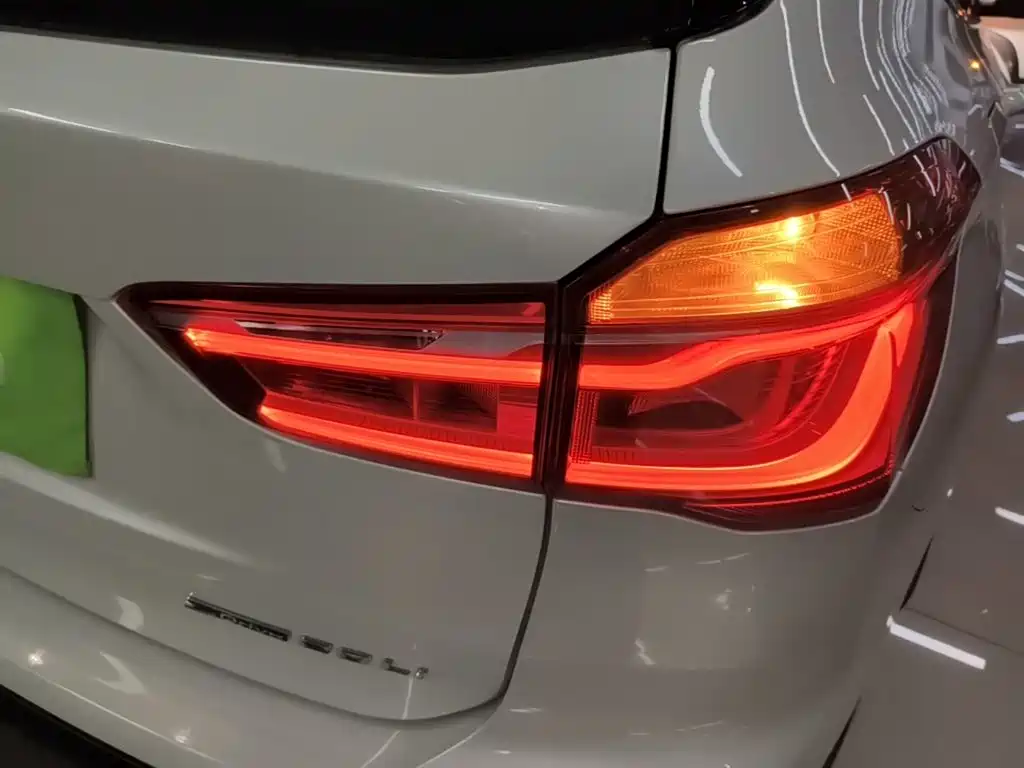 BMW X1 — миниатюра 8