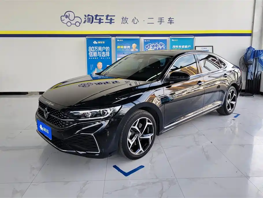 Volkswagen Passat 2023 Facelift 330TSI Starry Luxury Edition