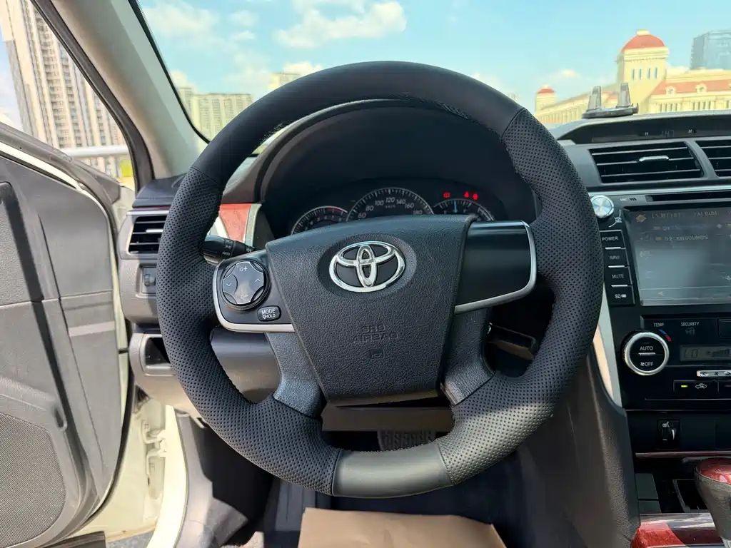 Toyota Camry — миниатюра 7