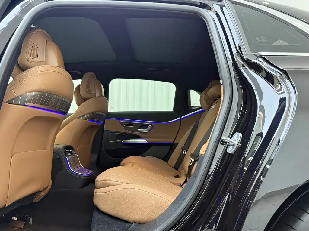 Mercedes-Benz E-Class E 2025 E 300 L Fashion