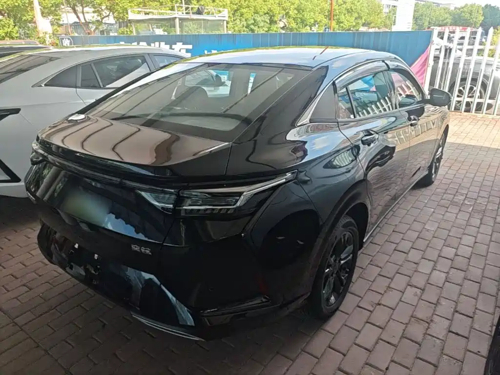 Aeolus Yixuan — миниатюра 7