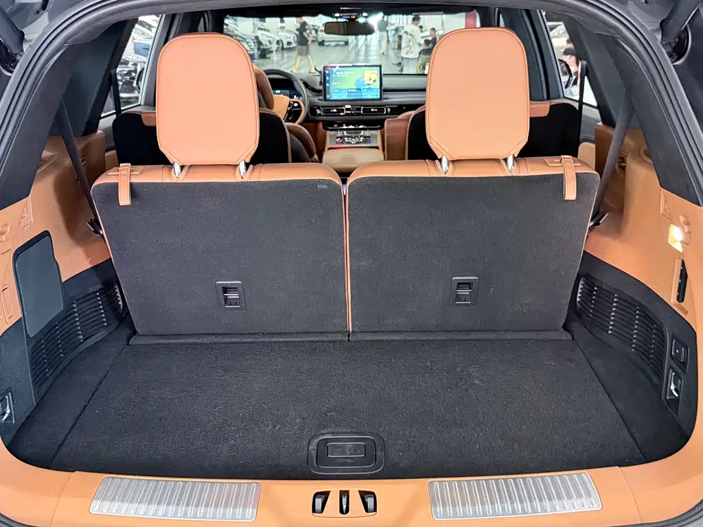 Lincoln Aviator — миниатюра 19