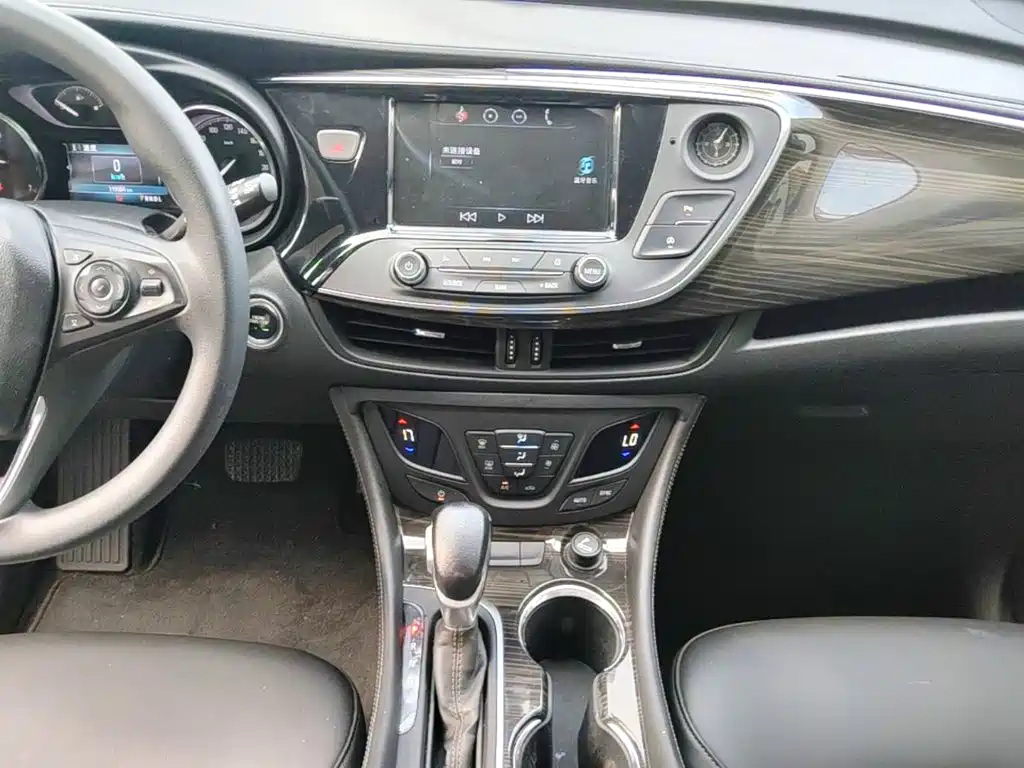 Buick Envision Plus — миниатюра 13