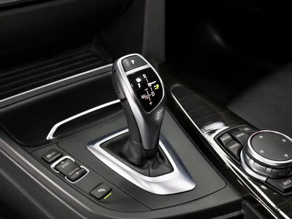 BMW 3 Series GT 328i xDrive Design Package Type, фото 14