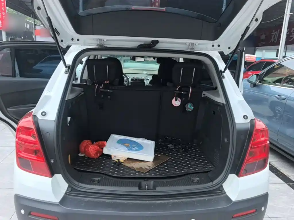 Chevrolet Trax — миниатюра 19