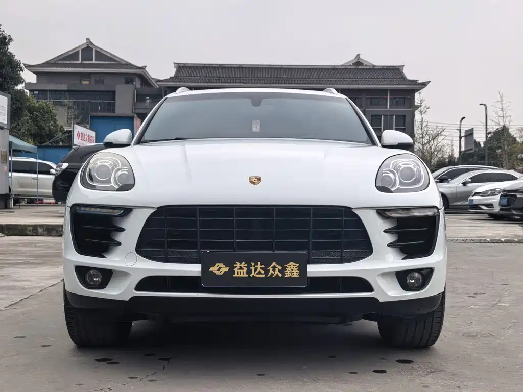 Porsche Macan — миниатюра 2