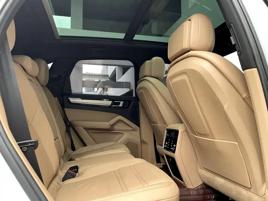 PORSCHE CAYENNE NEW ENERGY