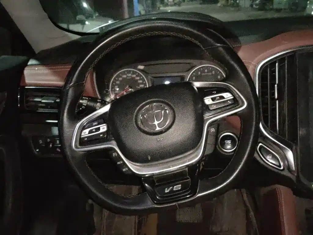 Zhonghua V6 — миниатюра 3