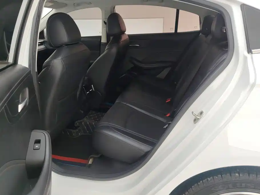 Roewe i5 — миниатюра 11