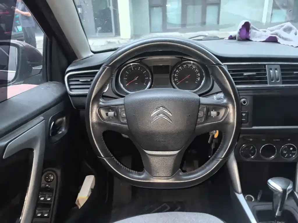 Citroen C3-XR — миниатюра 6