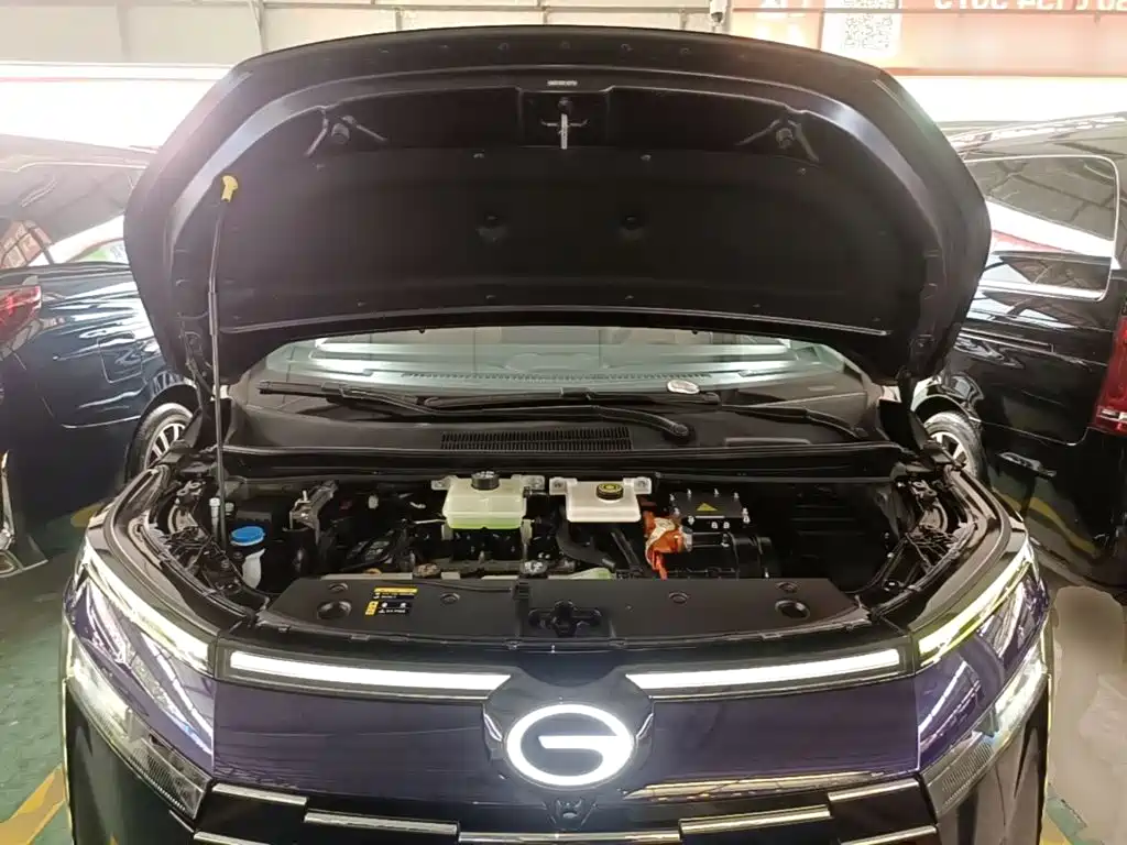 GAC Motor Trumpchi E8 PHEV — миниатюра 20