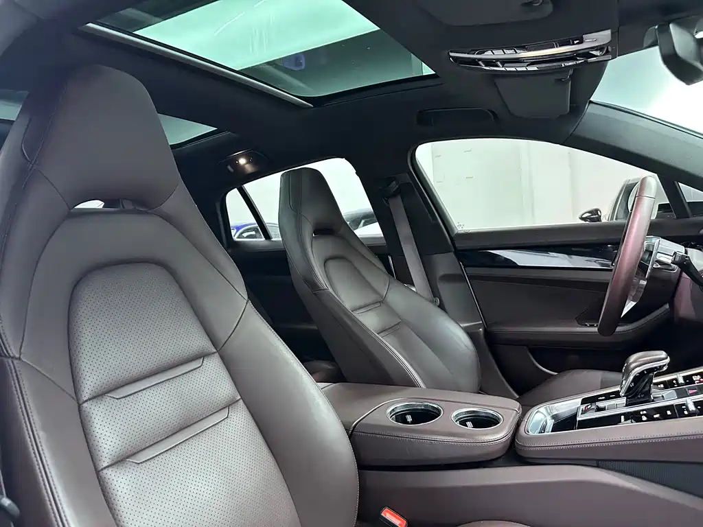 Porsche Panamera — миниатюра 22