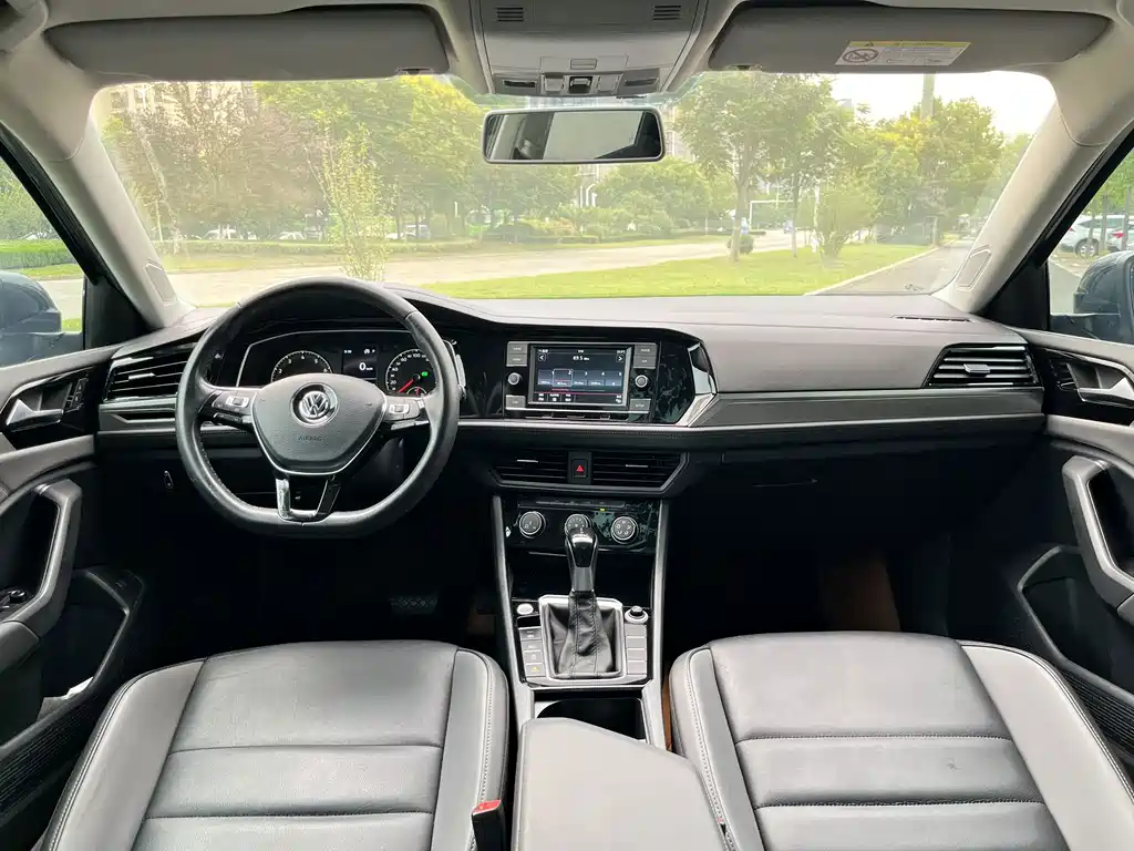 Volkswagen Sagitar — миниатюра 5