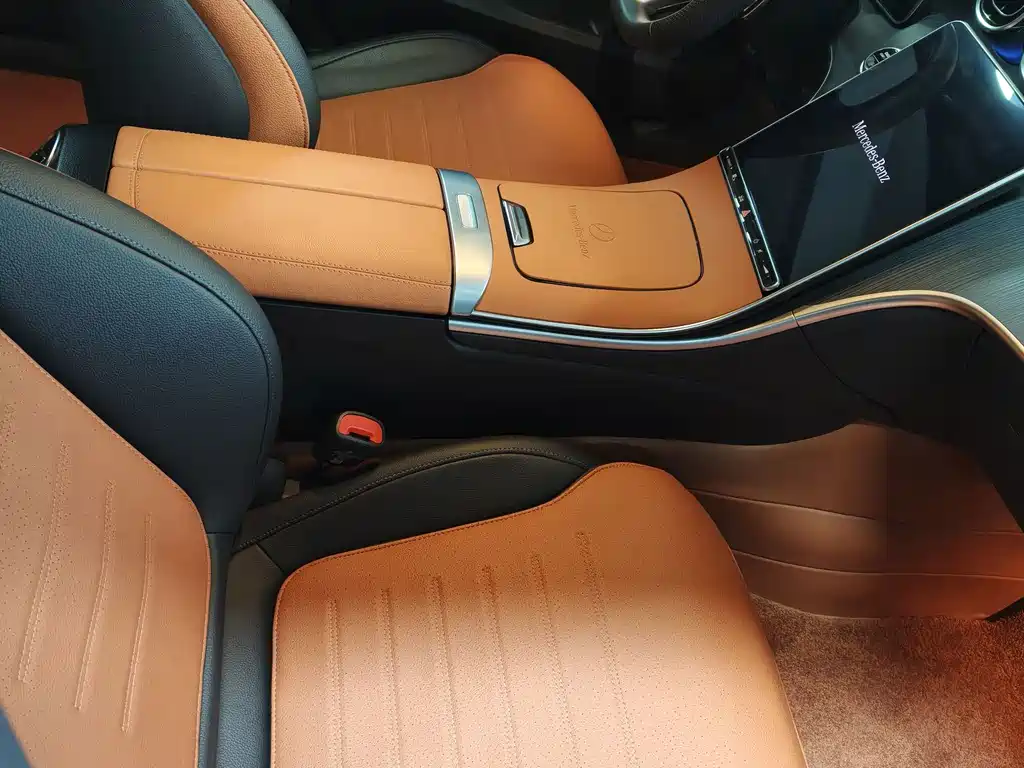 Mercedes-Benz C-Class — миниатюра 10