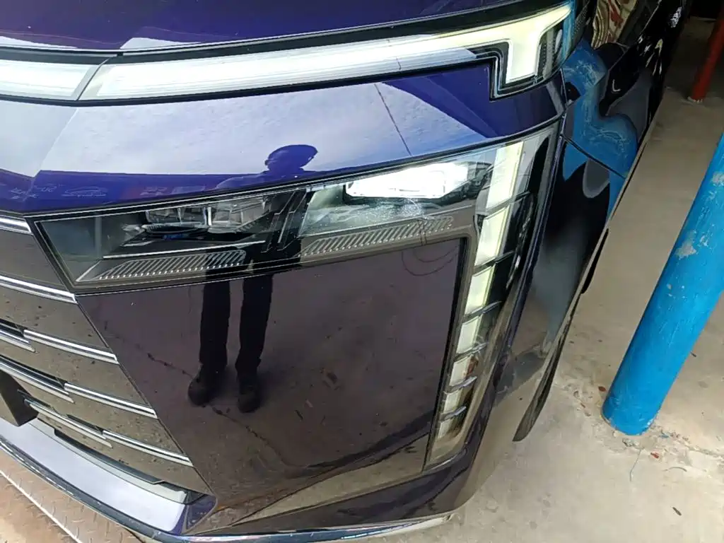 GAC Motor Trumpchi E8 PHEV — миниатюра 24