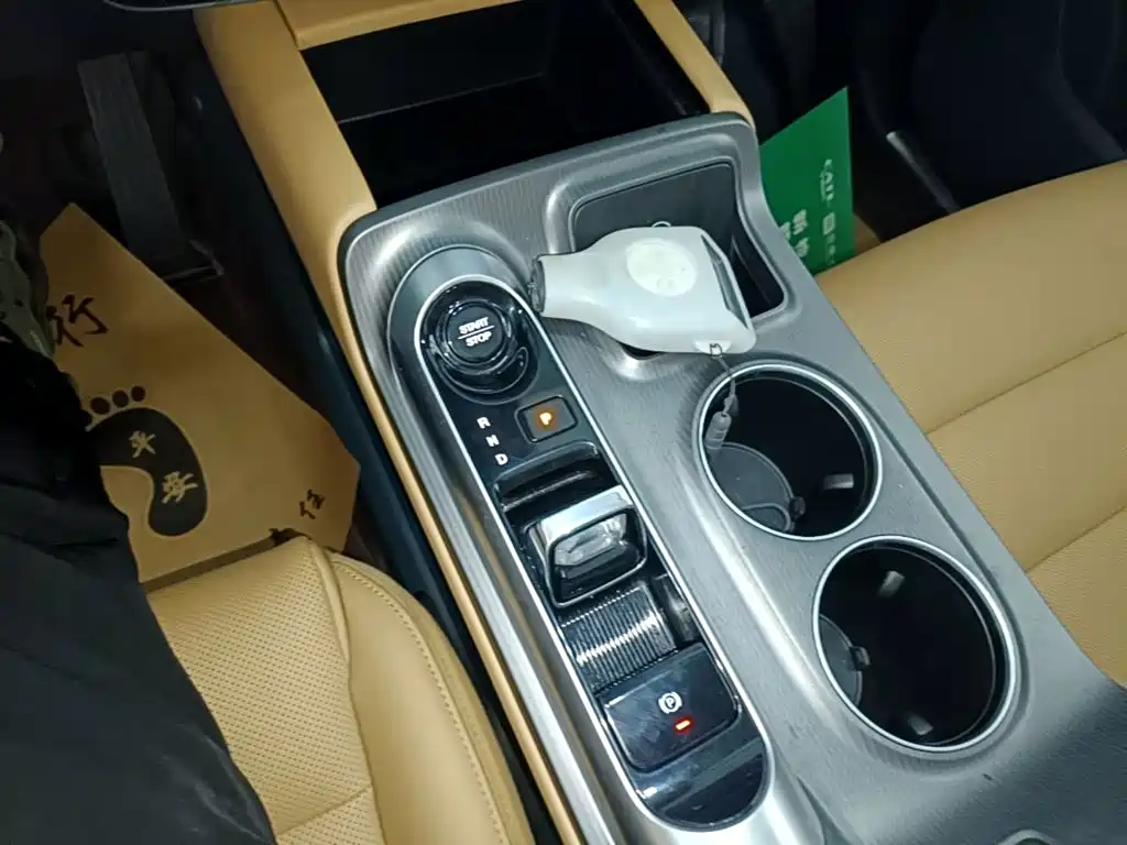 GAC Motor Trumpchi E8 PHEV — миниатюра 14