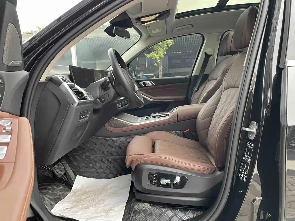 BMW X7 — миниатюра 9