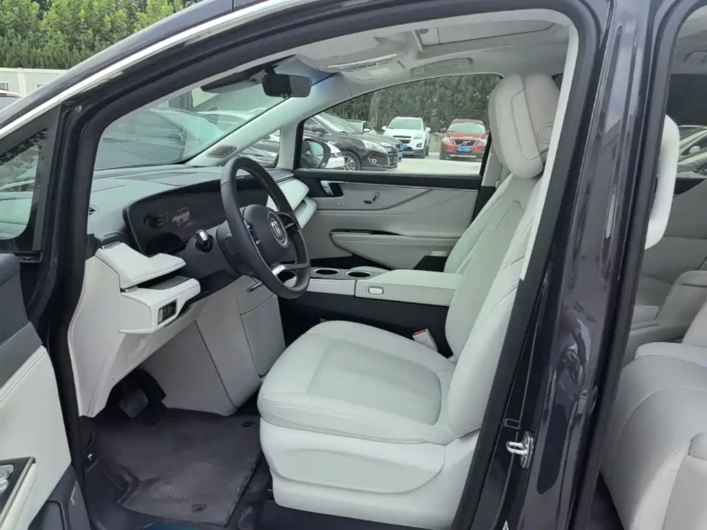 Buick GL8 Hybrid — миниатюра 15