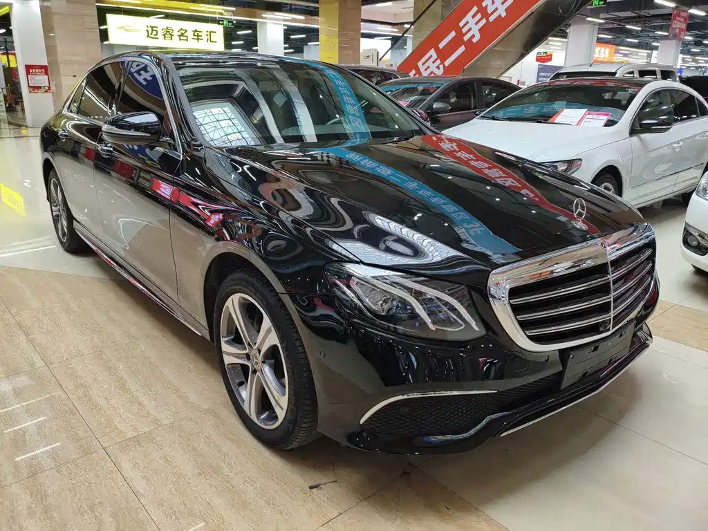 Mercedes-Benz E-Class — миниатюра 3