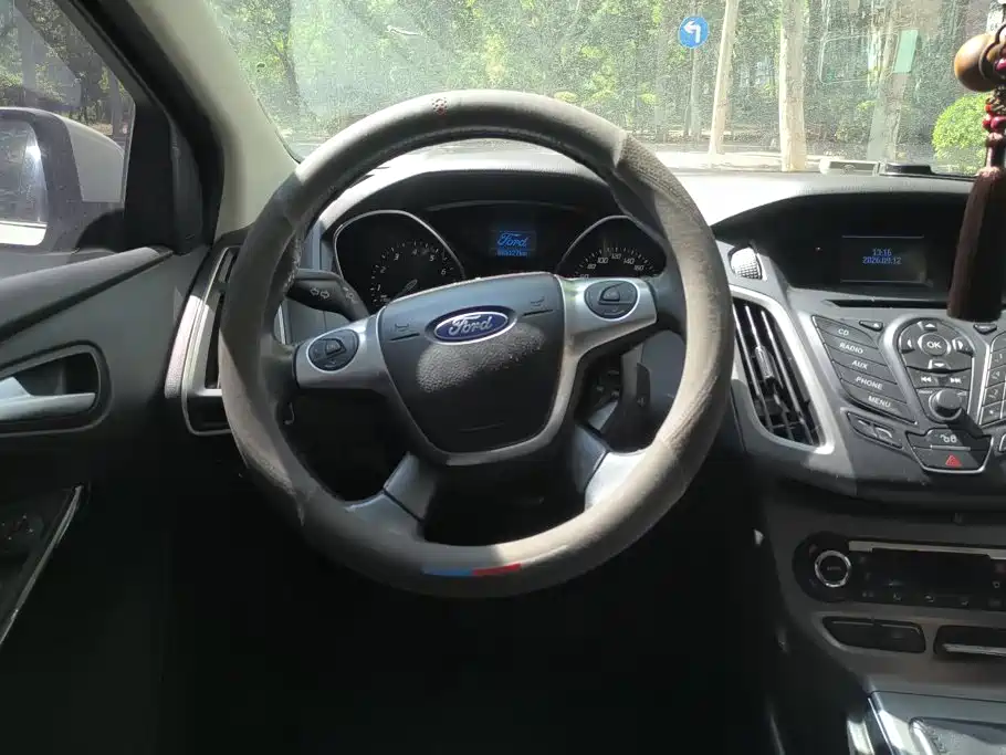 Ford Focus — миниатюра 15