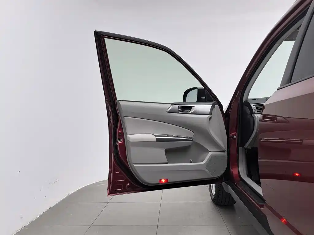 Subaru Forester — миниатюра 8