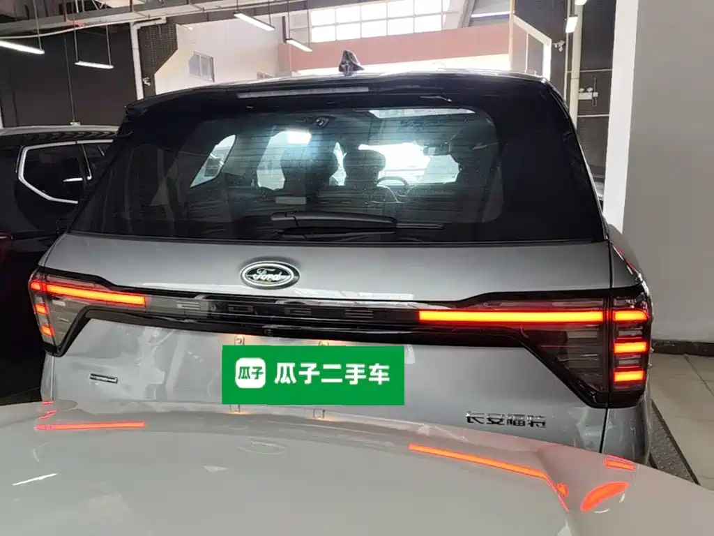 Ford Edge — миниатюра 6