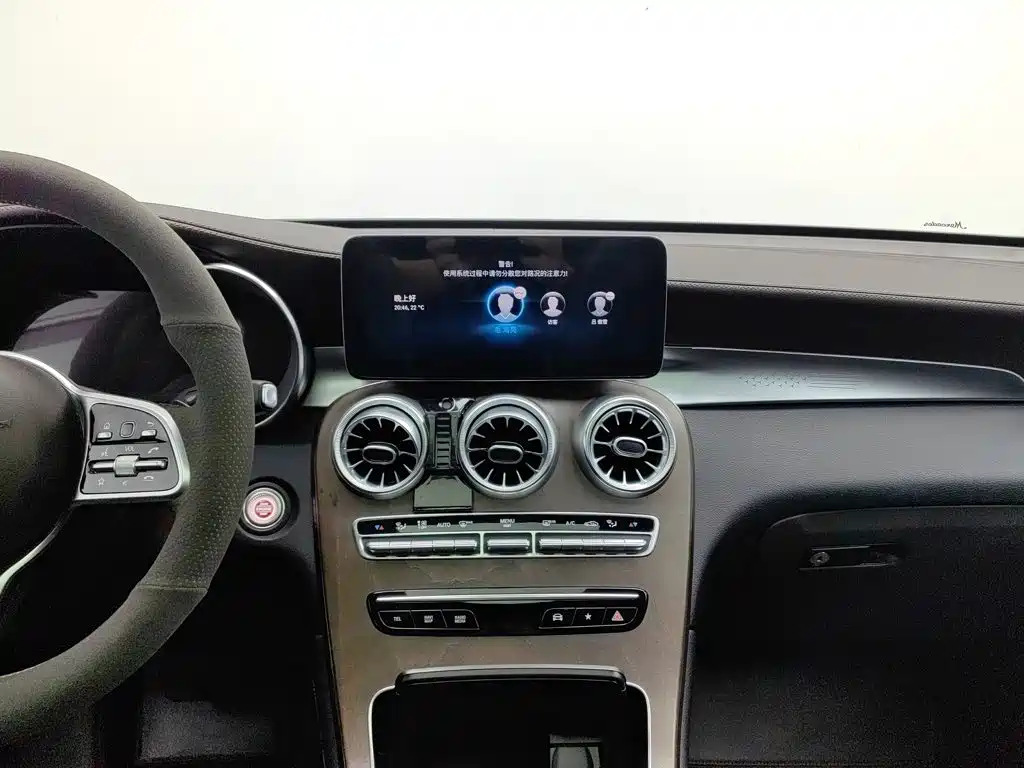 Mercedes-Benz GLC — миниатюра 12