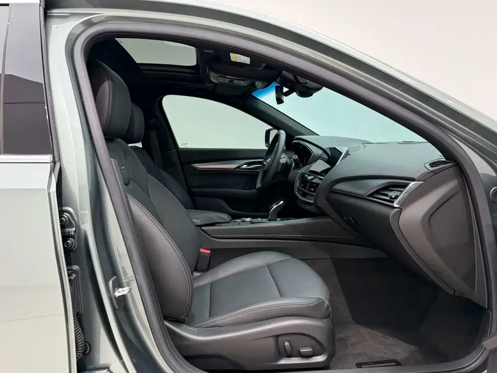 Cadillac CT5 — миниатюра 18