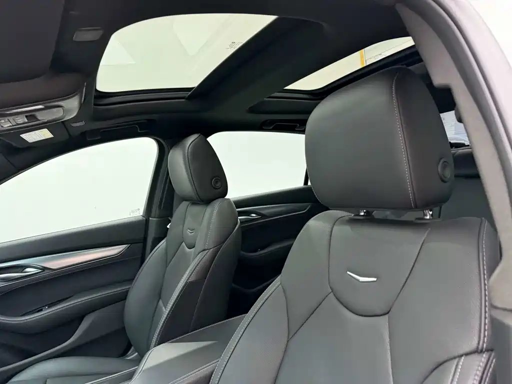 Cadillac CT5 — миниатюра 26