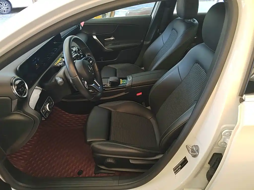 Mercedes-Benz A-Class (Import) — миниатюра 11