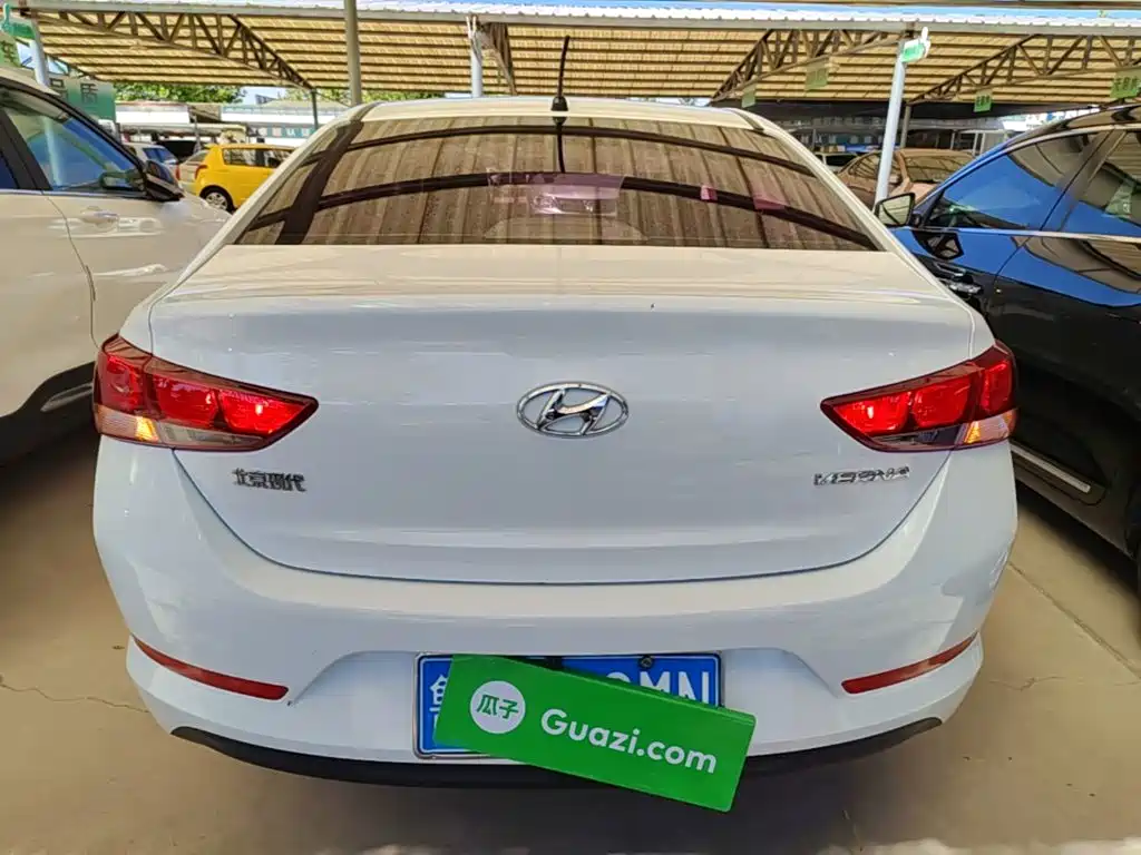 Hyundai Verna — миниатюра 6