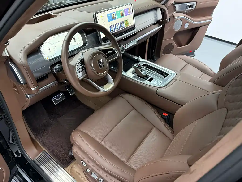 TANK TANK 700 NEW ENERGY