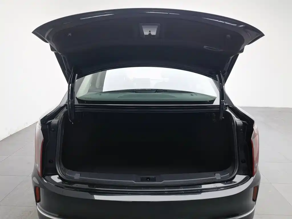 Hongqi Hongqi E-QM5 — миниатюра 16
