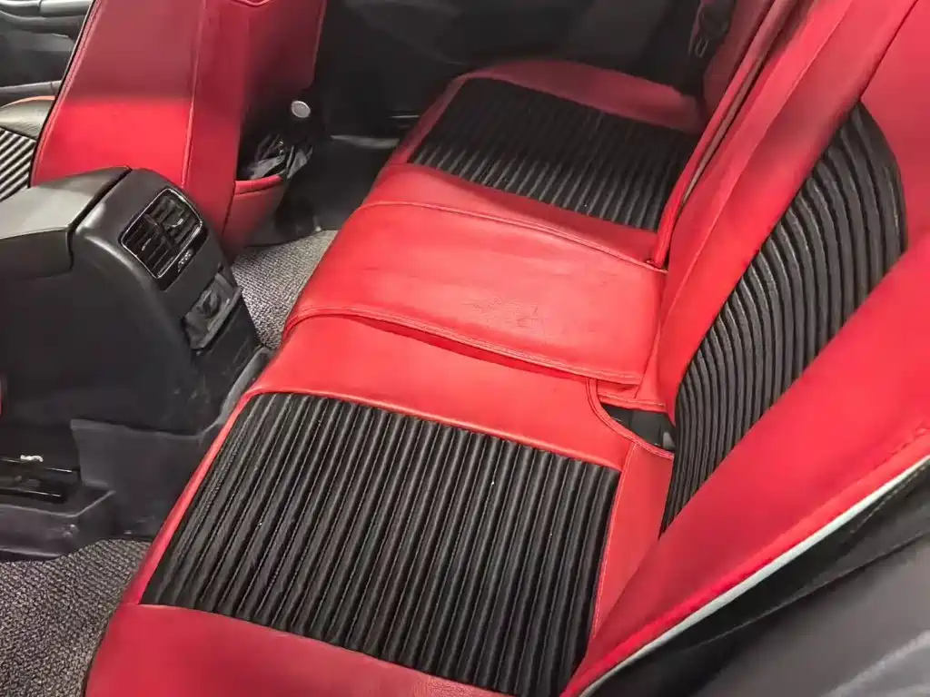 Volkswagen Sagitar — миниатюра 12