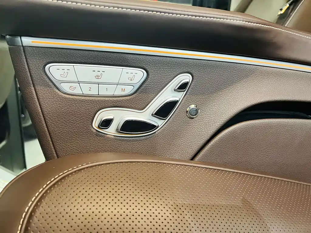 MERCEDES-BENZ V CLASS