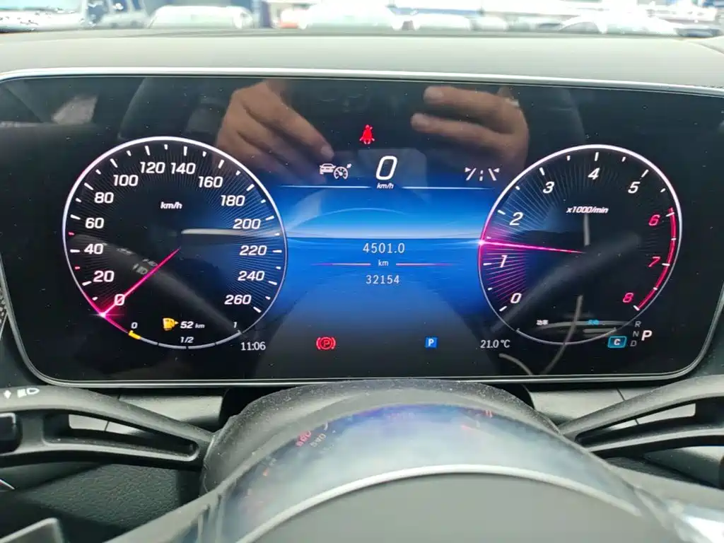 Mercedes-Benz GLC — миниатюра 12