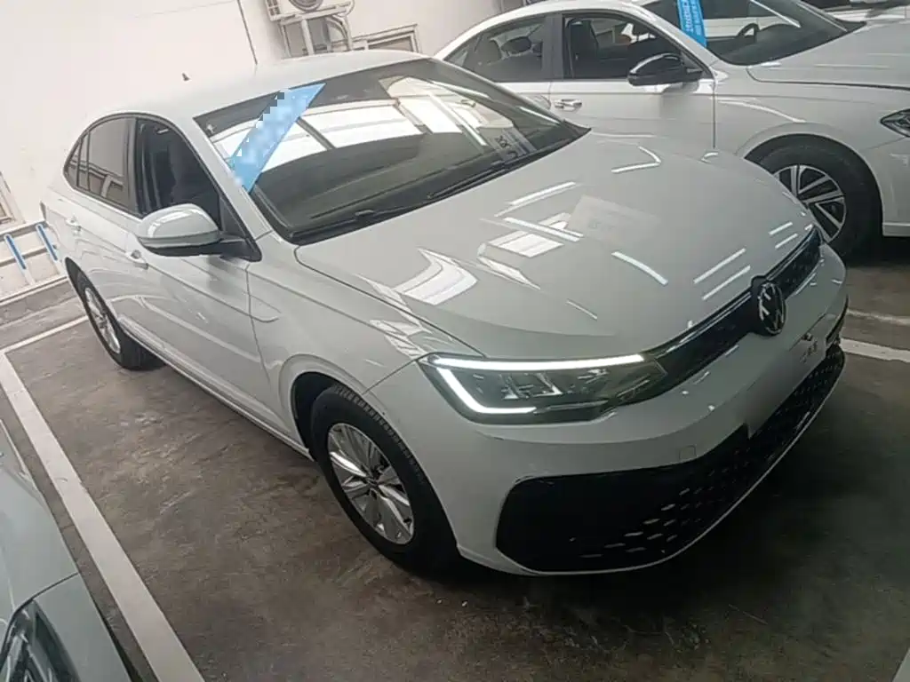 Volkswagen Lavida — миниатюра 4